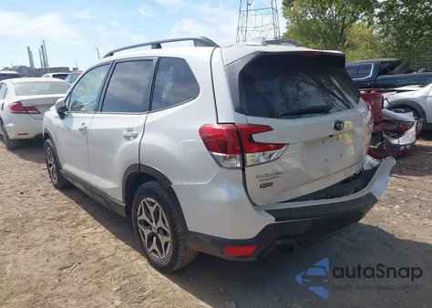 2020 Subaru Forester Premium z USA, uszkodzony, nr VIN JF2SKAJC7LH402817